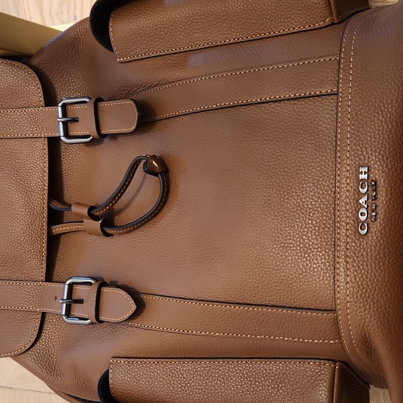 Backpack - Picture 4 of 4